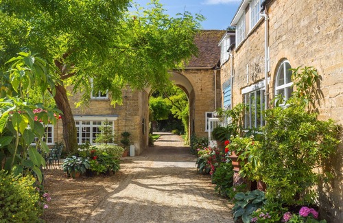 Kemerton Lit Et Petit-Déjeuner | The Bird Room - Upper Court Manor House