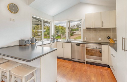 Sunset Strip Maison | The Birkdale with heated inground pool