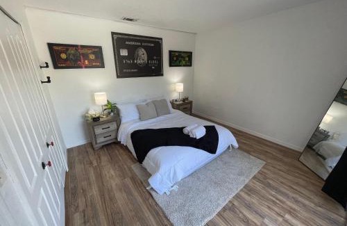 Port Orange Maison | The Black Card Room