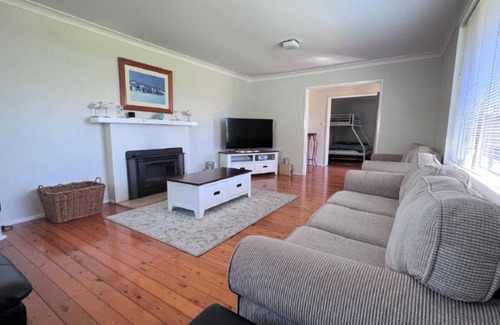Sussex Inlet Maison | The Blue Lagoon - Waterfront Property