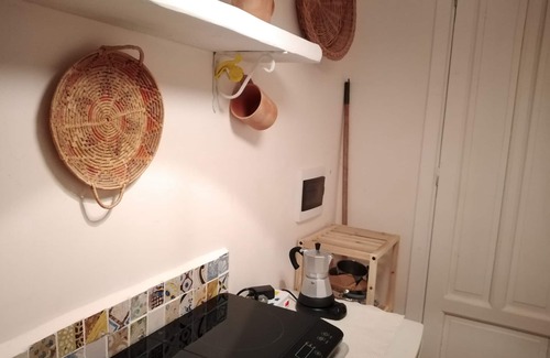 Castelluzzo Maison | l'appartement bleu fraise