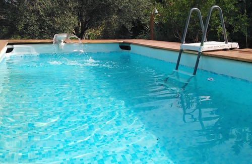 Castelluzzo Maison | l'appartement bleu fraise