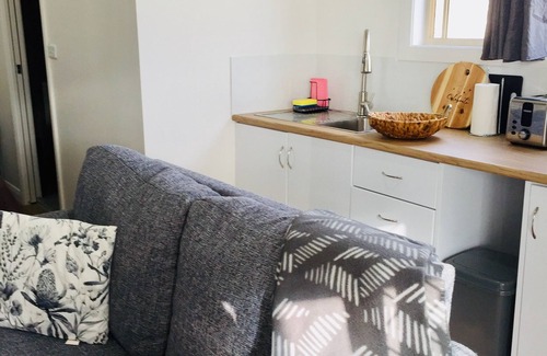 Hunter Valley Appartement | The Blue Wren Studio. Stay Explore Experience and more!