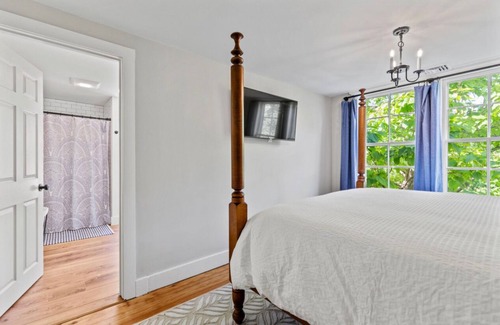 Sebago Autre | The Blueberry House - Spacious, Family & Pet-Friendly Retreat near Sebago Lake