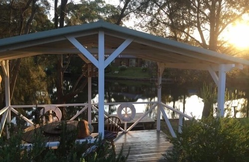 Lake Conjola Maison | La promenade - cadre paisible au bord de l'eau