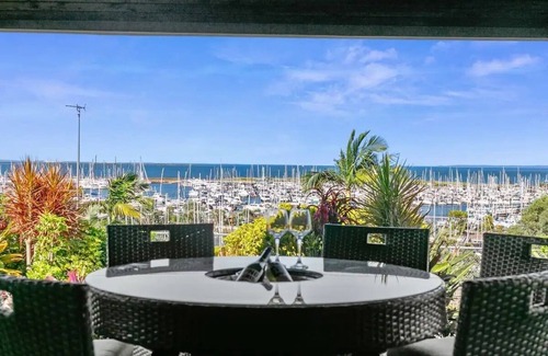 Manly Maison | The Boat House - Luxury & Panoramic Harbour Views