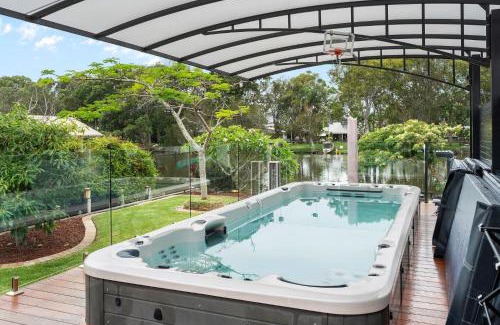 Chittaway Point Maison | The Boathouse -Pool and Private Slip