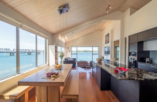 Tauranga Maison | The Boatshed - Tauranga City's tranquil hideaway