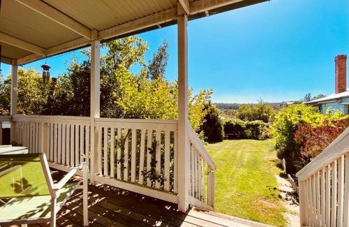 Creswick Maison | The Bohemian Art Studio