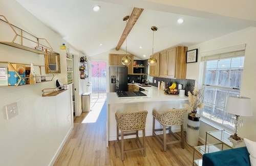 Swede Hill Maison | The Boho Cottage Minutes to Downtown Austin and The Lake