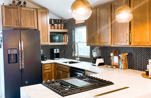 Swede Hill Maison | The Boho Cottage Minutes to Downtown Austin and The Lake