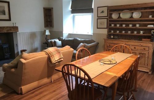 Hogwarts Maison | The Bothy, Gallin, Glenlyon, Perthshire