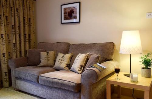 Dollar Maison | The Bothy