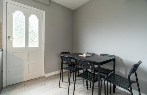 Grangemouth Maison | The Bowhouse