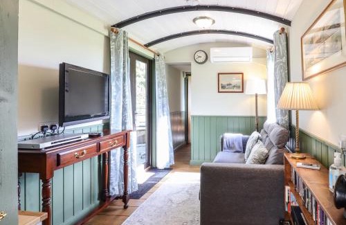 Pattiswick Maison | The Brake Wagon at High Barn Heritage