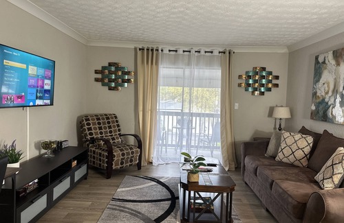 Cumberland Appartement | The Brave's 1st Base 2BD-2BTH, Free PRK, 5 min walk to Truist Park & The Roxy