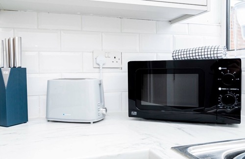Bloxwich Maison | The Brays House for families, contractors and professionals, Birmingham