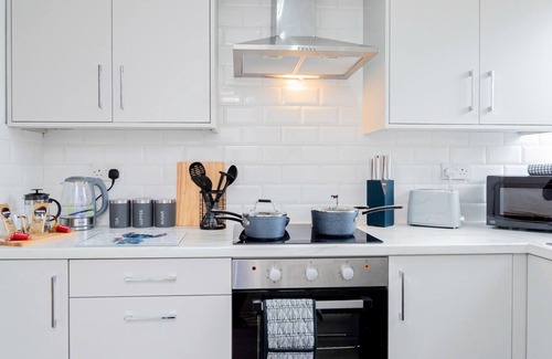 Bloxwich Maison | The Brays House for families, contractors and professionals, Birmingham