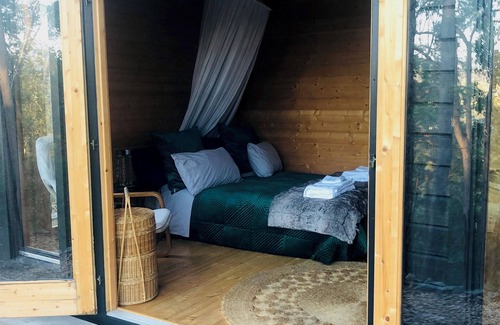 Armstrong Creek Cabine | The Bush Studio, a unique one room tranquil retreat