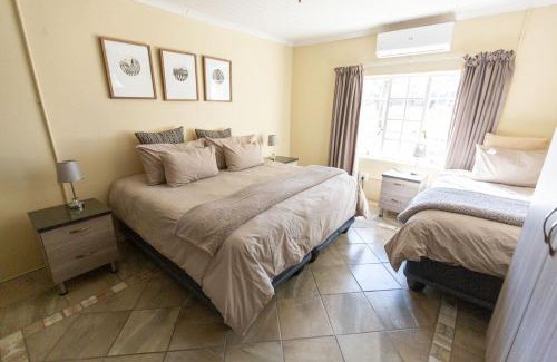 Bela-Bela Maison | The Bushveld Farmhouse in Mabalingwe Nature Reserve