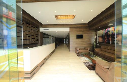 Junagadh Hôtel | The Byke Suraj Club, Junagadh