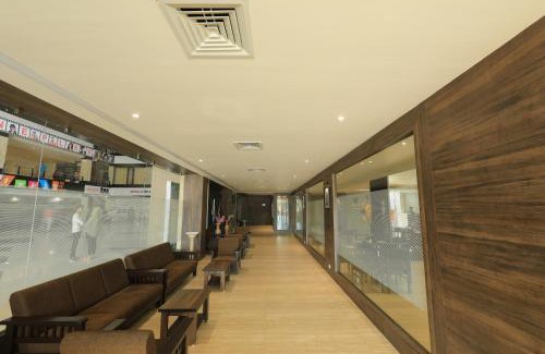 Junagadh Hôtel | The Byke Suraj Club, Junagadh