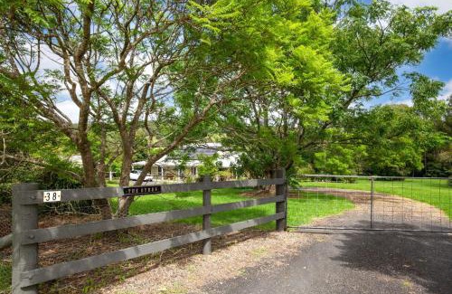 Far Meadow Maison | The Byres