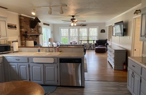 Shepherdstown Maison | The C&O Adventure Retreat on Taylor's Landing