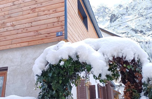 Le Bourg-d'Oisans Chalet De Ski | "La Cabane des 2 Soeurs" (4-6 personnes), Parc des Écrins, 5 min des 2-Alpes