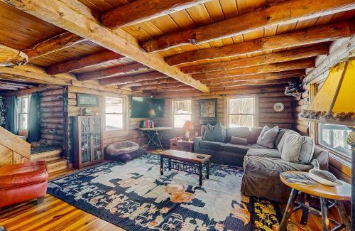 Bethel Maison | The Cabin at Fort Defiance