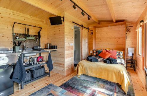 Llandovery Maison | The Cabin at Gerynant