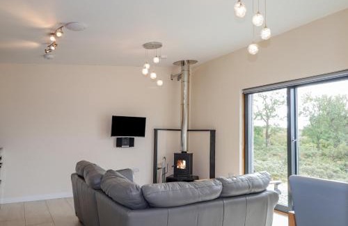 Lonmore Maison | The Cabin