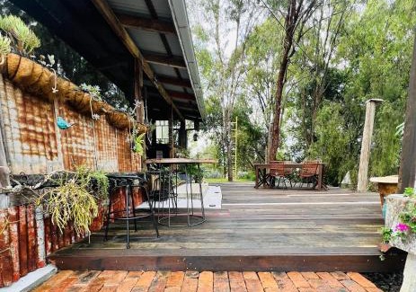 Thornton Chalet De Ski | The Cabin, Ghost Gum Gully