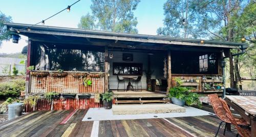Thornton Chalet De Ski | The Cabin, Ghost Gum Gully