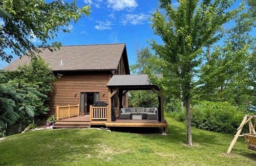 Hackensack Cabine | Belle Log Cabin Avec Sandy Beach. Lake est connu pour sa grande pêche!