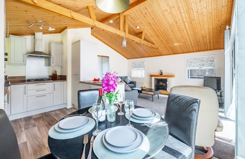 Aldborough Appartement | The Cabin | Sleeps up to six | Gardens | Aylsham