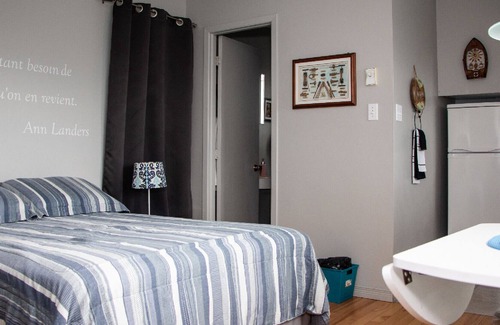 Pointe-au-Pere Chalet De Ski | The Cabines du Phare are located in Rimouski by the sea. They are composed of te