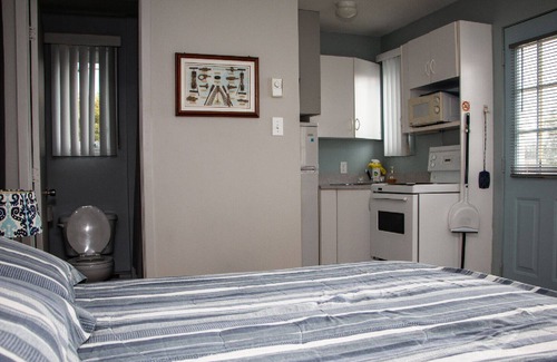 Pointe-au-Pere Chalet De Ski | The Cabines du Phare are located in Rimouski by the sea. They are composed of te