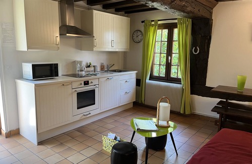 Bonneville-la-Louvet Cottage | "La Calonne" gîte au sein du domaine des Tostes