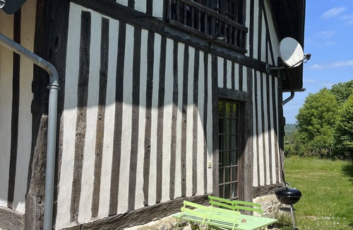 Bonneville-la-Louvet Cottage | "La Calonne" gîte au sein du domaine des Tostes