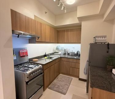 Malate Appartement | The Camden Place 2BR Haven Cozy Condo Apartment Unit