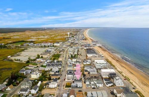 Salisbury Beach Appartement | The Cammie Cabana Pet Friendly Steps to Beach
