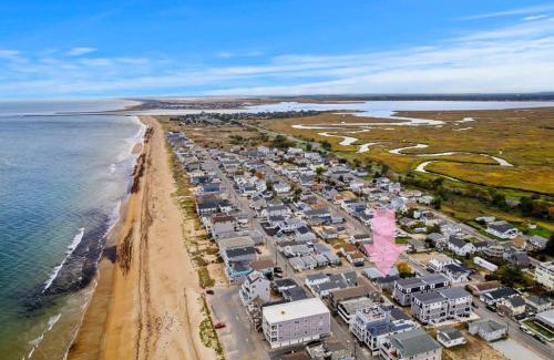Salisbury Beach Appartement | The Cammie Cabana Pet Friendly Steps to Beach