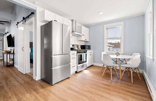 Salisbury Beach Appartement | The Cammie Cabana Pet Friendly Steps to Beach