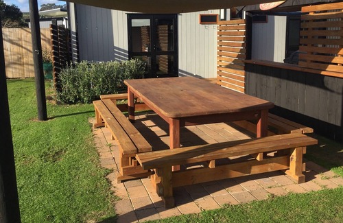 Cooks Beach Cabine | Les vacances d'antan au camp à la plage Cooks