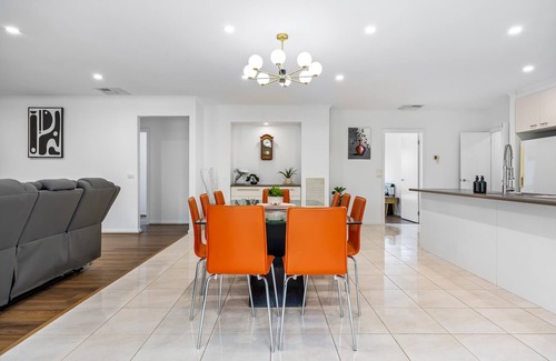 Canadian Maison | The Canadian Escape, Ballarat - Up to 10 guests!