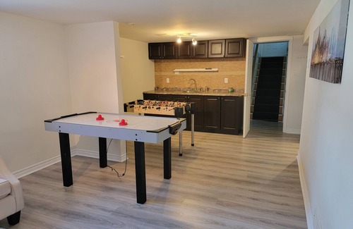 York - Haig Maison | The Canal House- 6 Bedrooms w/Fire Pit -5min walk to Canal / 5min drive-Downtown