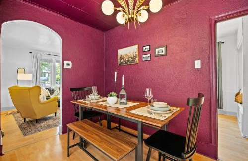 Drumheller Maison | The Canary 2BR Gem in Downtown Drumheller