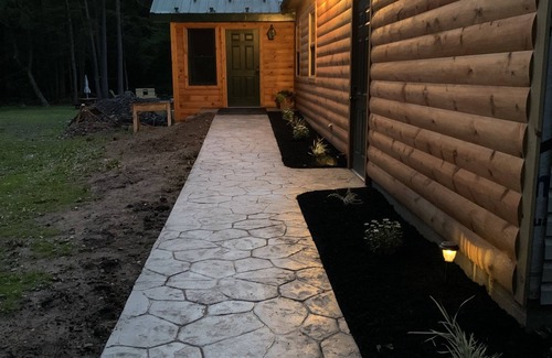 Morris Maison | La cabine du ruisseau Canyon