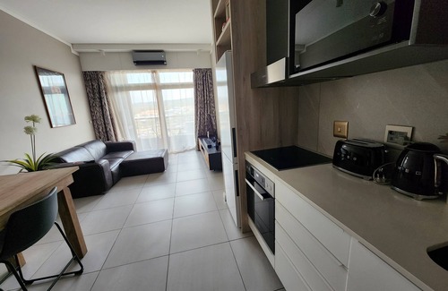 Menlyn Appartement | The Capital Trilogy, Sun Time Square, Unit 1008, 10th floor